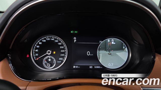 Genesis GV70 2022 — photo 11