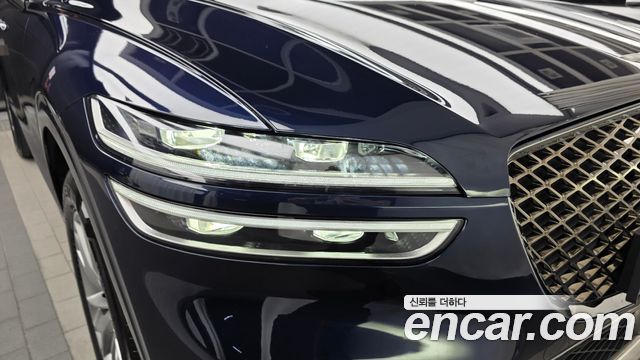 Genesis GV70 2022 — photo 8