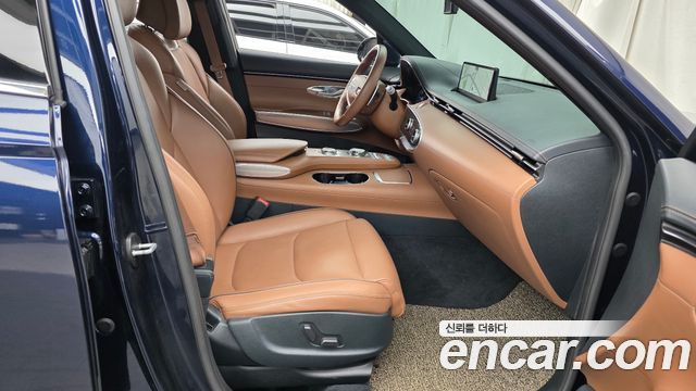 Genesis GV70 2022 — photo 16