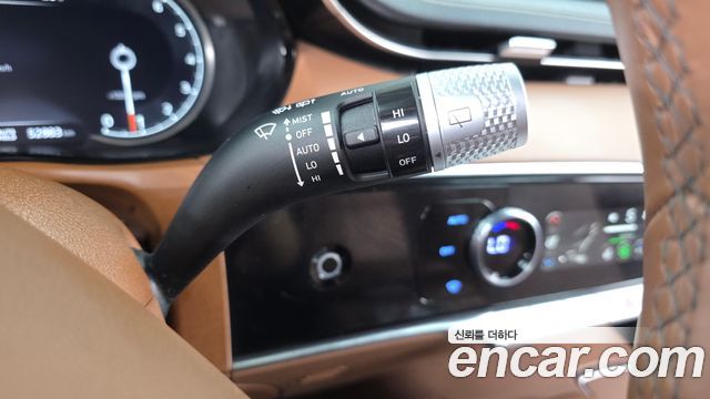Genesis GV70 2022 — photo 29