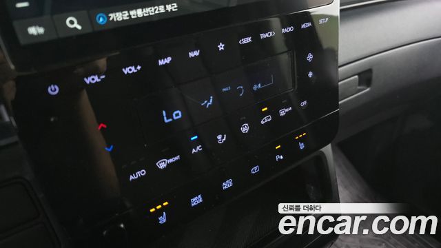 Hyundai Staria 2025 — photo 24