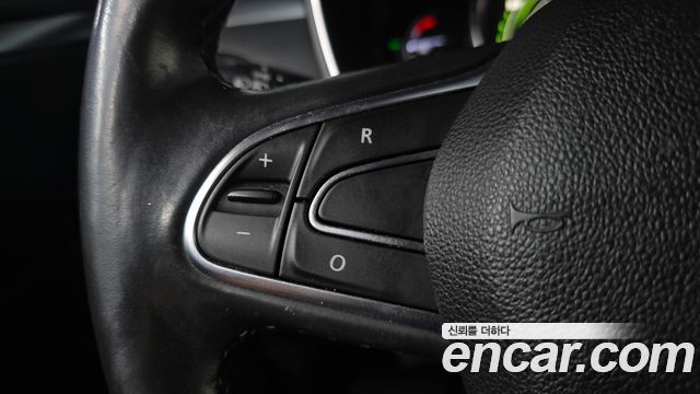 Renault Korea SM6 2020 — photo 31