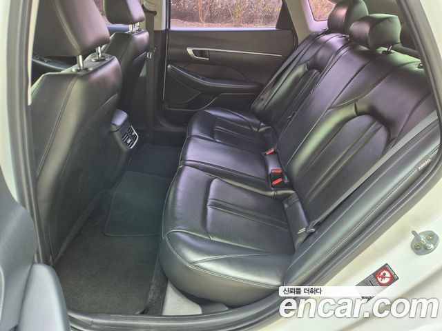 Hyundai Sonata 2020 — photo 9