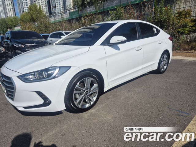 Hyundai AVANTE 2018 — photo 3