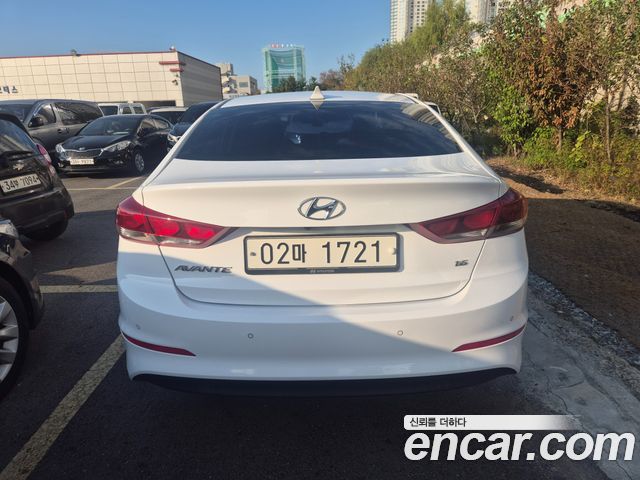 Hyundai AVANTE 2018 — photo 4