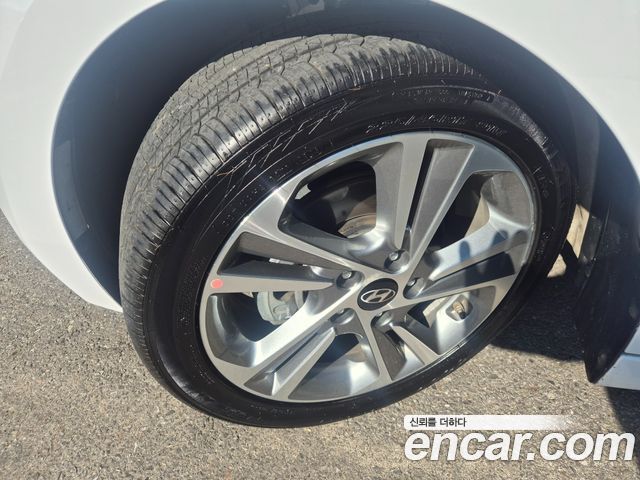 Hyundai AVANTE 2018 — photo 5
