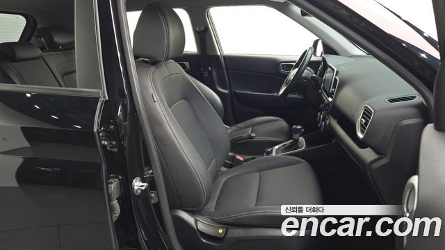 Hyundai Venue 2022 — photo 12