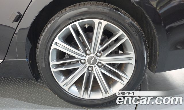 Genesis G80 2018 — photo 7