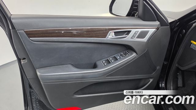 Genesis G80 2018 — photo 14