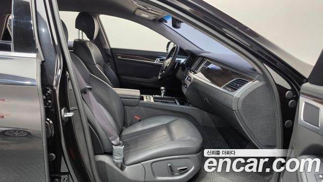 Genesis G80 2018 — photo 16