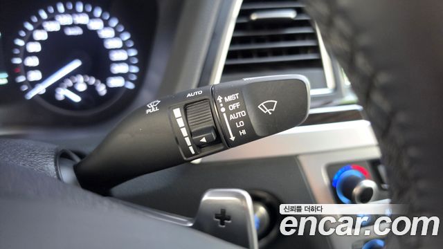 Genesis G80 2018 — photo 30