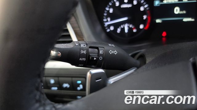 Genesis G80 2018 — photo 33