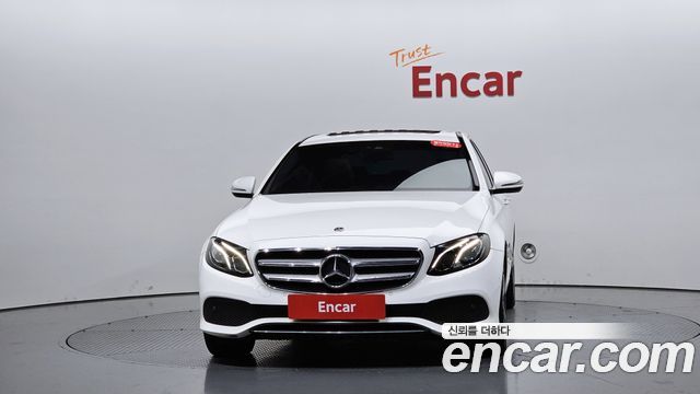 Mercedes-Benz E-Class 2019 — photo 3