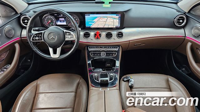 Mercedes-Benz E-Class 2019 — photo 10