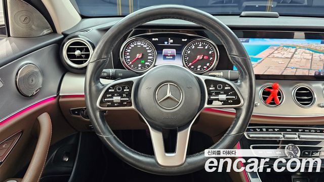 Mercedes-Benz E-Class 2019 — photo 19