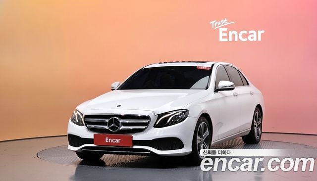 Mercedes-Benz E-Class 2019 — photo 1
