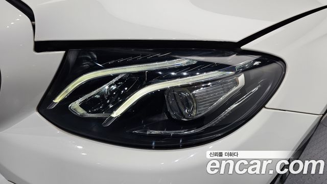 Mercedes-Benz E-Class 2019 — photo 8