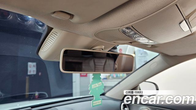 Mercedes-Benz E-Class 2019 — photo 31