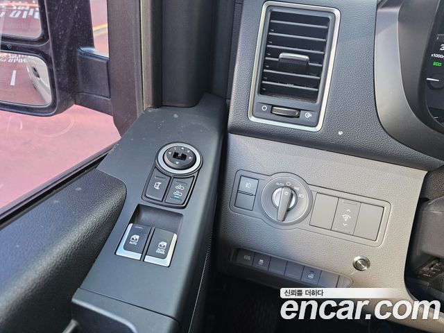 Hyundai Solati 2018 — photo 15