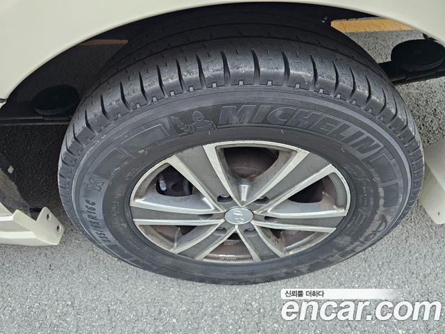 Hyundai Solati 2018 — photo 19