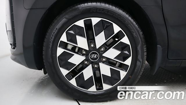 Hyundai Staria 2023 — photo 17