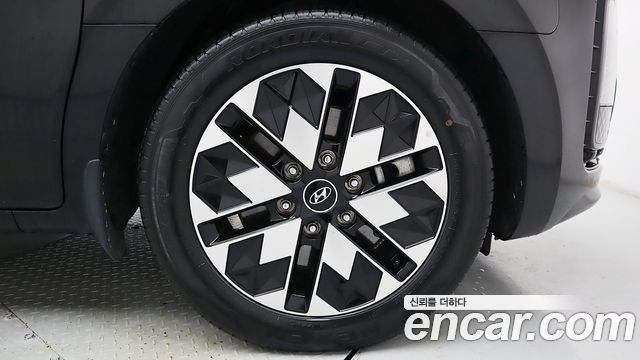 Hyundai Staria 2023 — photo 19