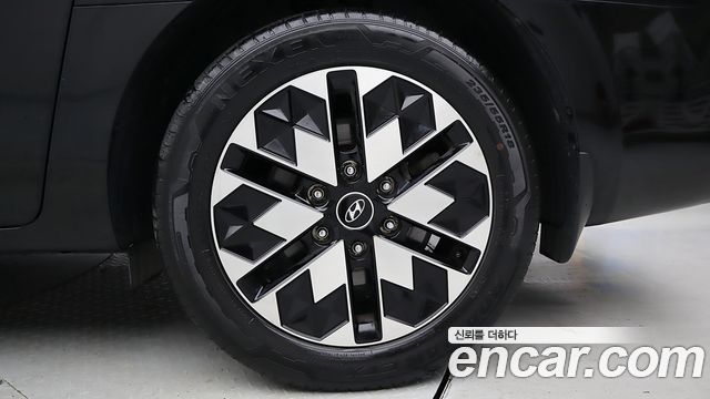 Hyundai Staria 2023 — photo 20