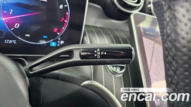 Mercedes-Benz GLC-Class 2024 — photo 12
