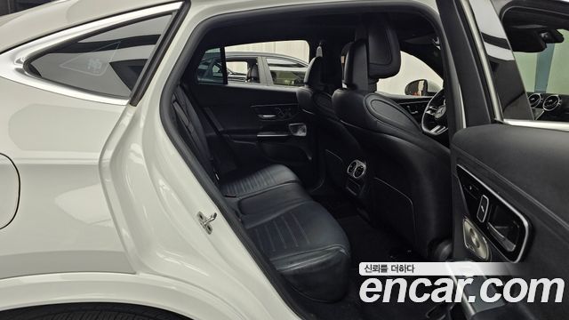 Mercedes-Benz GLC-Class 2024 — photo 17