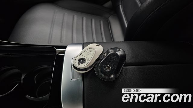 Mercedes-Benz GLC-Class 2024 — photo 21