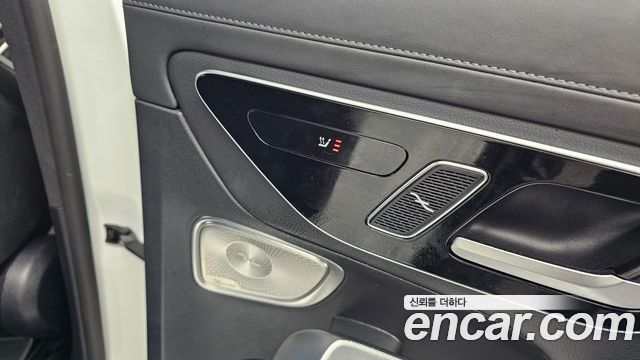 Mercedes-Benz GLC-Class 2024 — photo 25