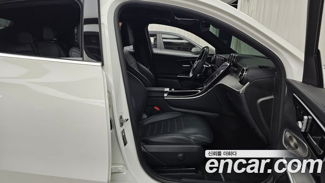 Mercedes-Benz GLC-Class 2024 — photo 16