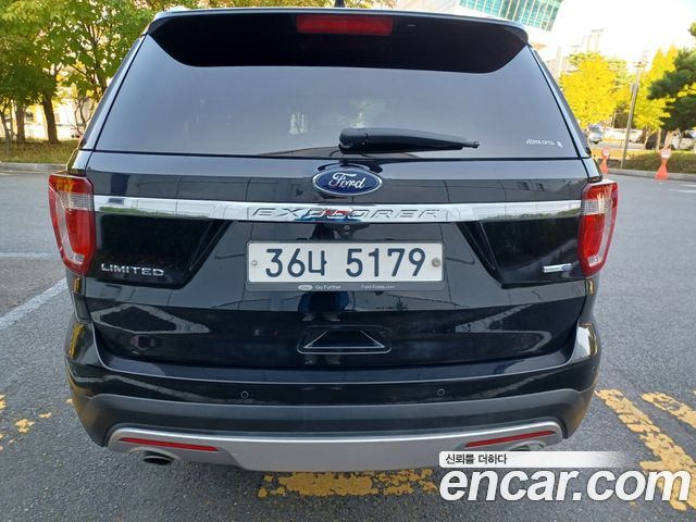 Ford Explorer 2017 — photo 4
