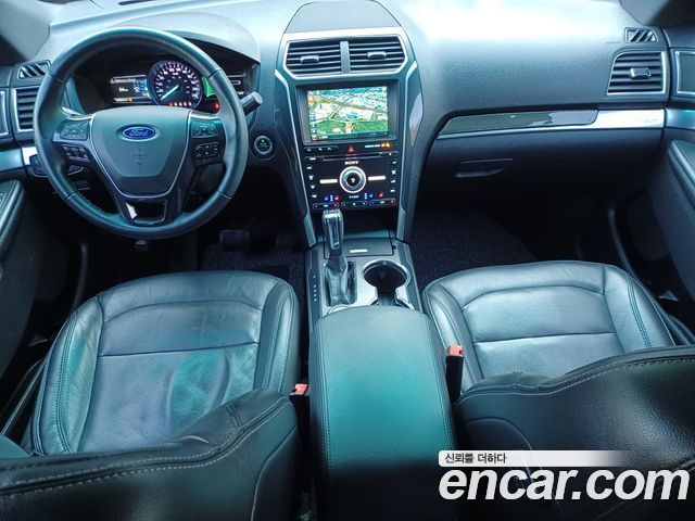 Ford Explorer 2017 — photo 7