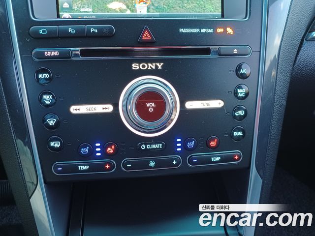 Ford Explorer 2017 — photo 15