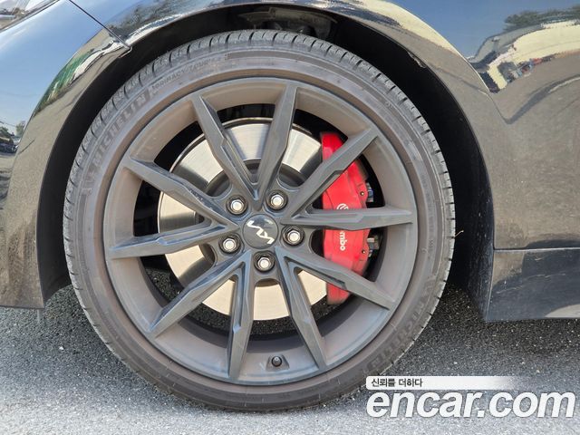 Kia Stinger 2023 — photo 5