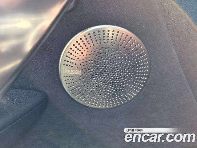 Kia Stinger 2023 — photo 16