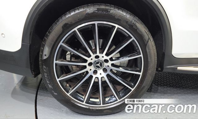 Mercedes-Benz GLC-Class 2019 — photo 5