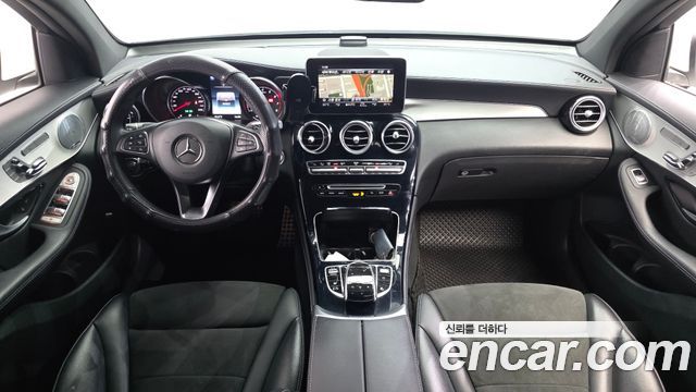 Mercedes-Benz GLC-Class 2019 — photo 10