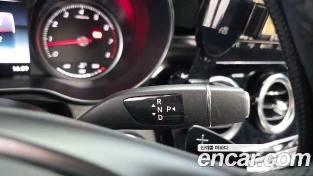 Mercedes-Benz GLC-Class 2019 — photo 12