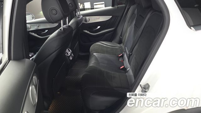 Mercedes-Benz GLC-Class 2019 — photo 17