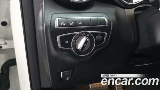 Mercedes-Benz GLC-Class 2019 — photo 26