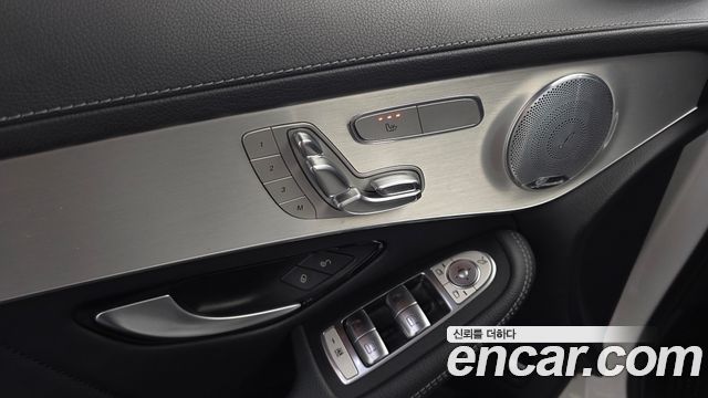 Mercedes-Benz GLC-Class 2019 — photo 29