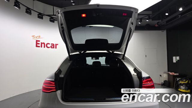Mercedes-Benz GLC-Class 2019 — photo 32