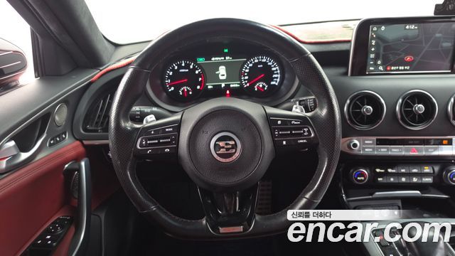 Kia Stinger 2018 — photo 13