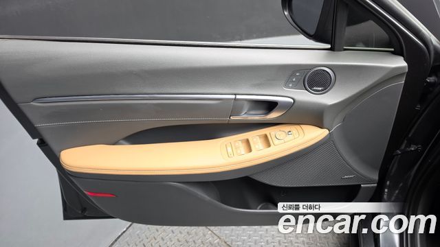 Hyundai Sonata 2022 — photo 14