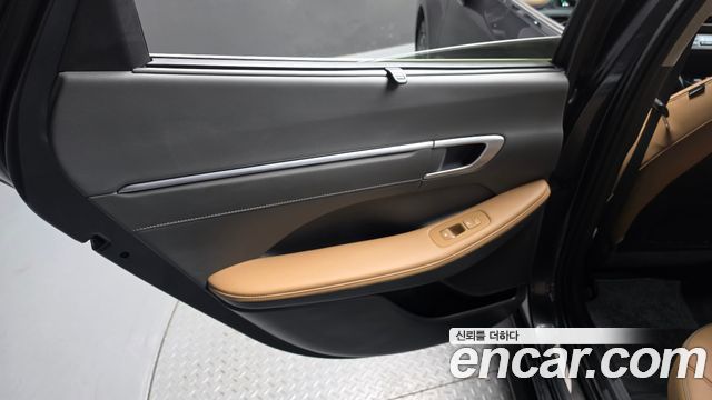 Hyundai Sonata 2022 — photo 15