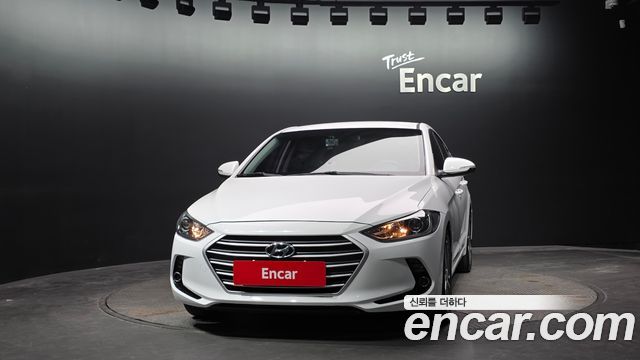 Hyundai AVANTE 2017 — photo 3