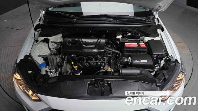 Hyundai AVANTE 2017 — photo 6