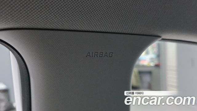 Hyundai AVANTE 2017 — photo 30